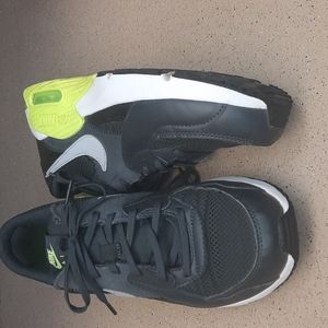 Nike AirMax men's 8.5